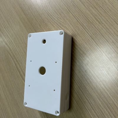 इलेक्ट्रॉनिक्स के लिए यूवी स्टेबलाइज़र आउटडोर वेदरप्रूफ व्हाइट प्लास्टिक पॉलीकार्बोनेट बाड़े